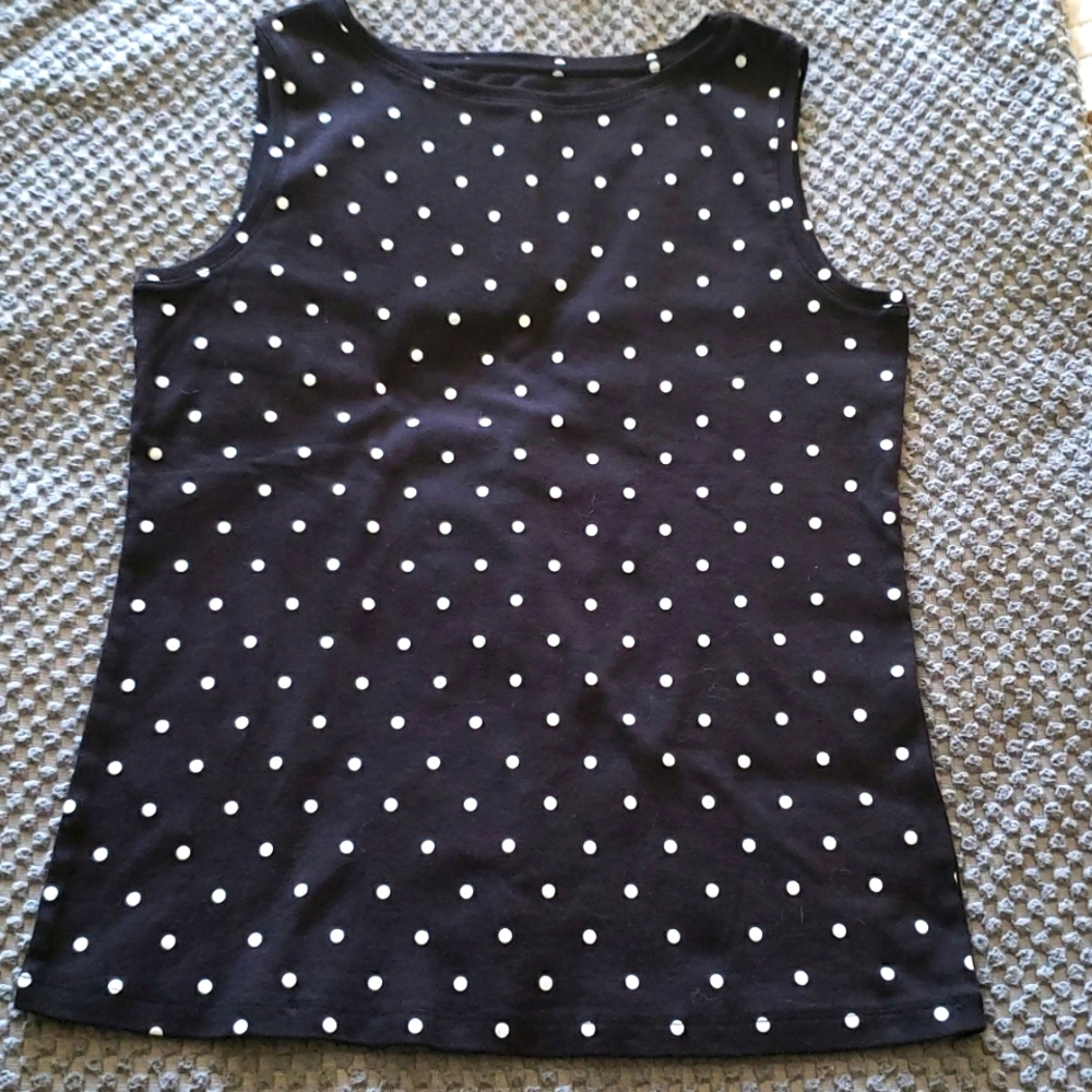 Sleeveless tee/tank